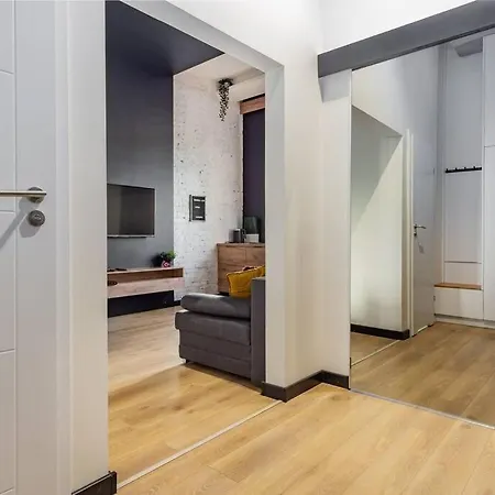 Apartment Jaracza 6 B